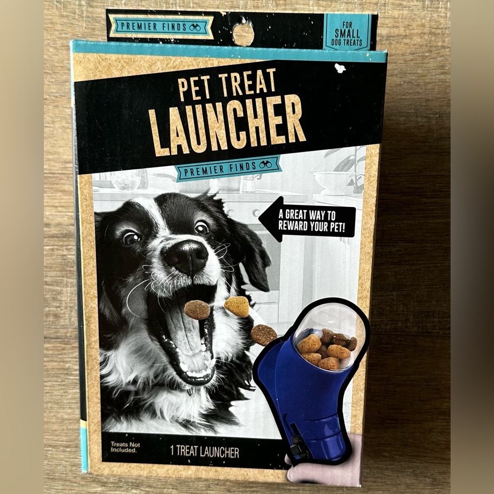 Awesome Little Pet Treat Launcher. Cats And Dogs Will Love This.
